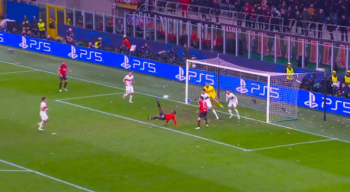 Co za gol w hicie Ligi Mistrzów! As AC Milan wyrównał przewrotką w starciu z PSG. Paryżanie polegli na San Siro (VIDEO)